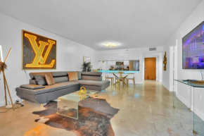 Zeus' Sanctuary Ocean View In Brickell Miami